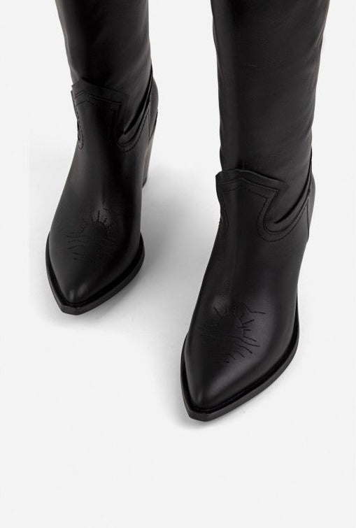 Lula black leather cowboy boots