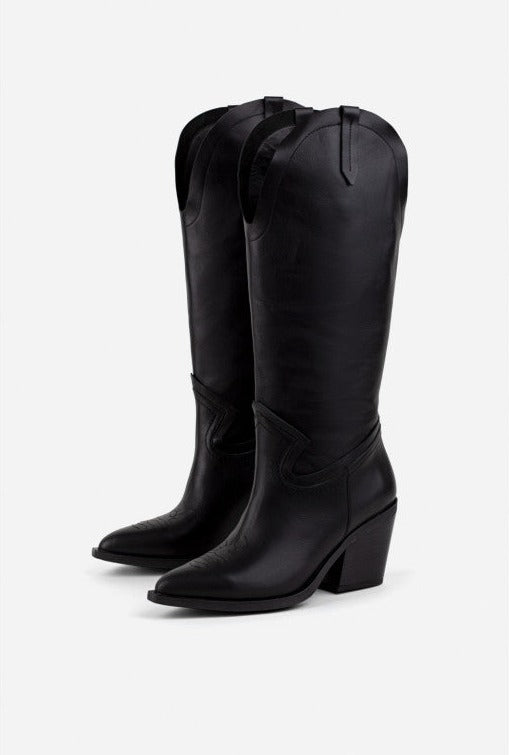 Lula black leather cowboy boots